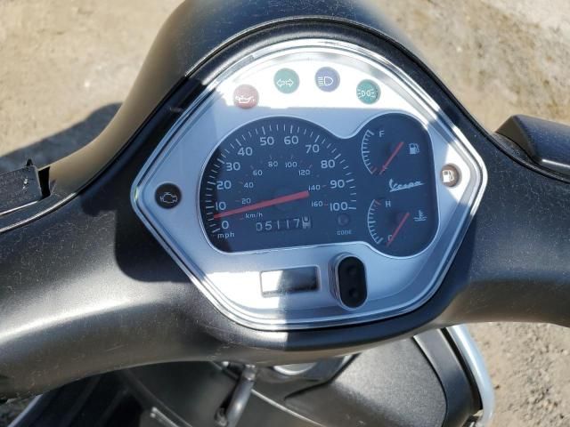 2012 Vespa GTS 300 Super