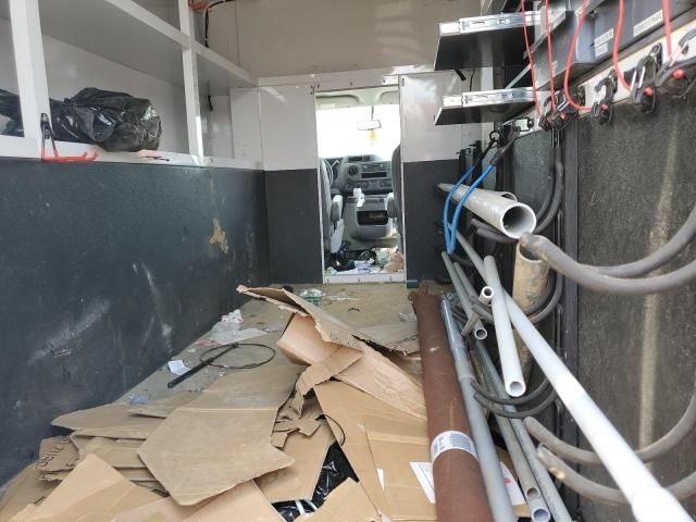 2025 Ford Econoline E350 Super Duty Cutaway Van