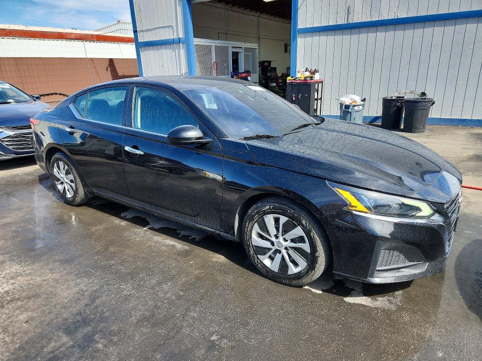 2023 Nissan Altima S