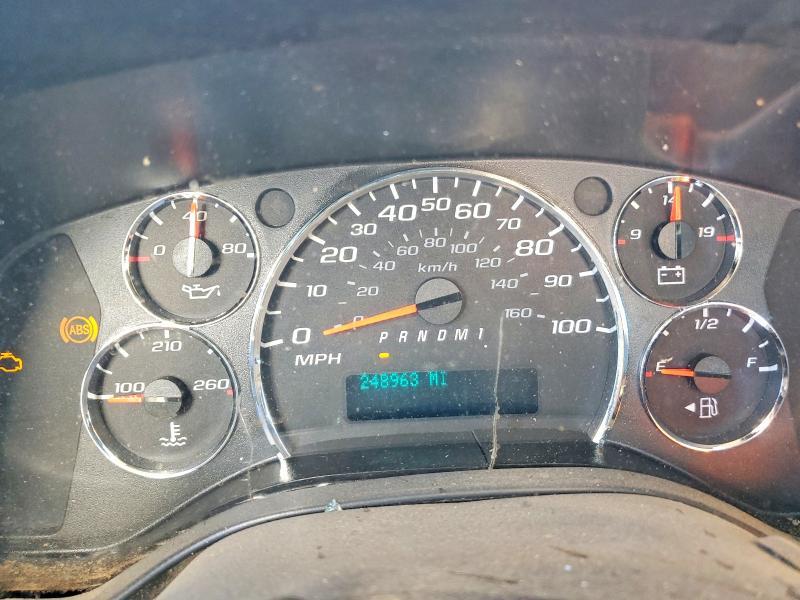 2011 Chevrolet Express BOX Truck