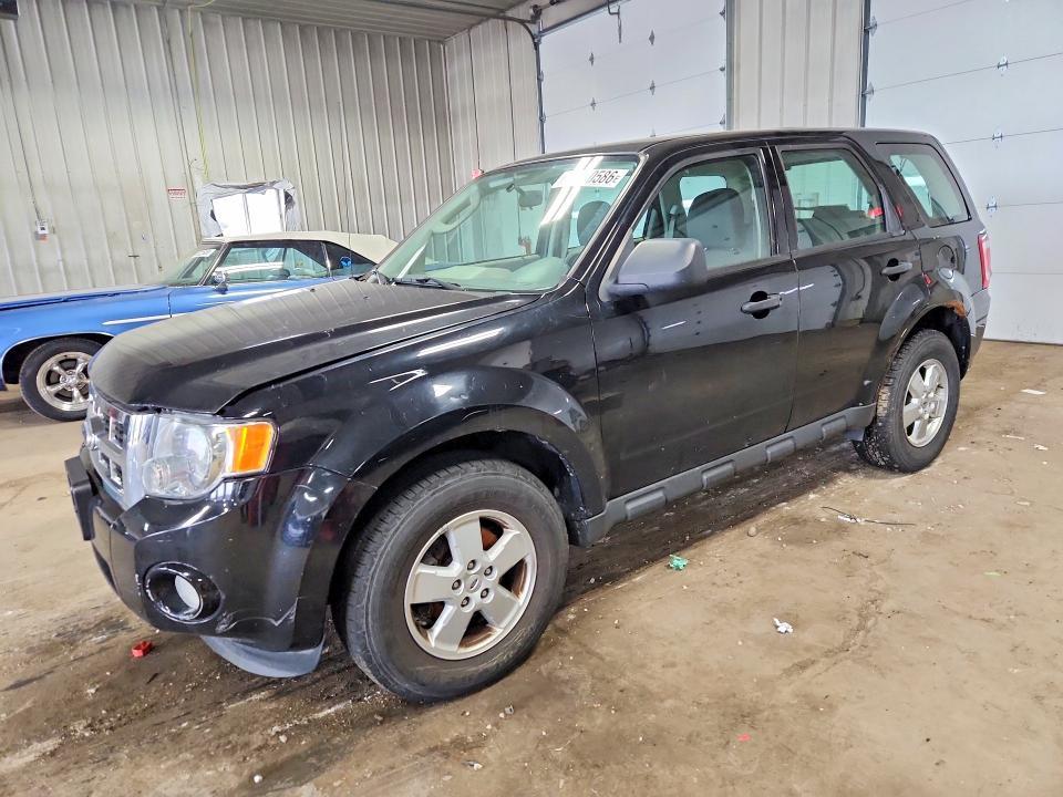 2010 Ford Escape XLS