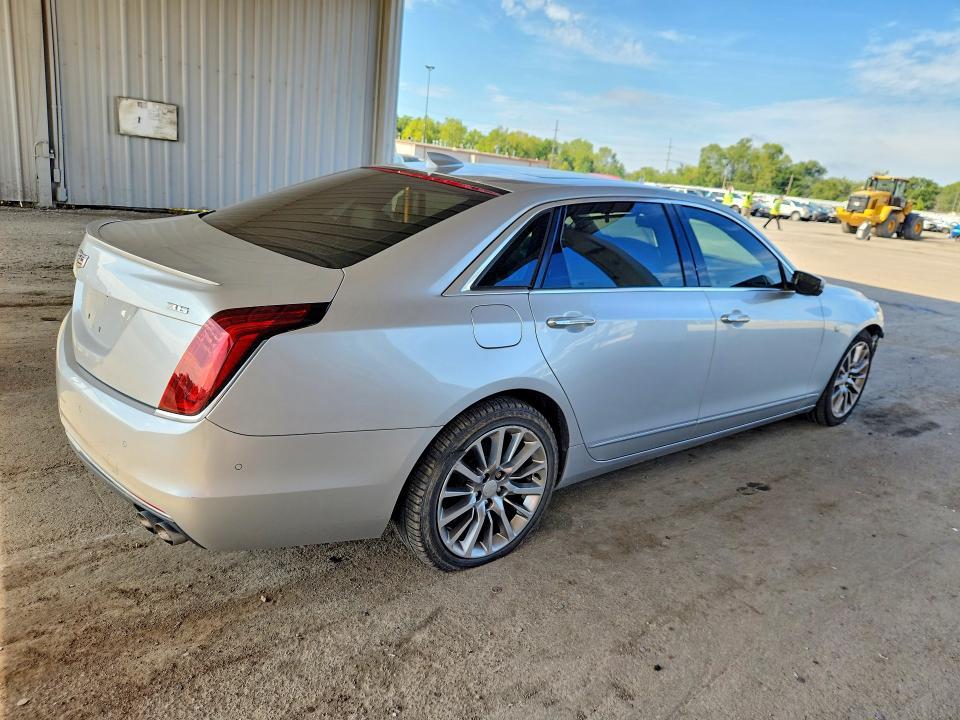 2018 Cadillac CT6 Luxury