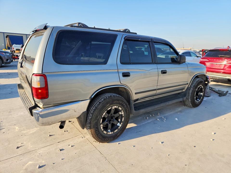 1999 Toyota 4Runner Base