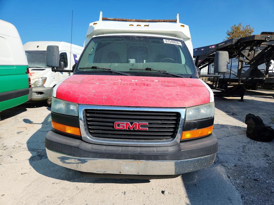 2006 GMC Savana Cutaway G3500