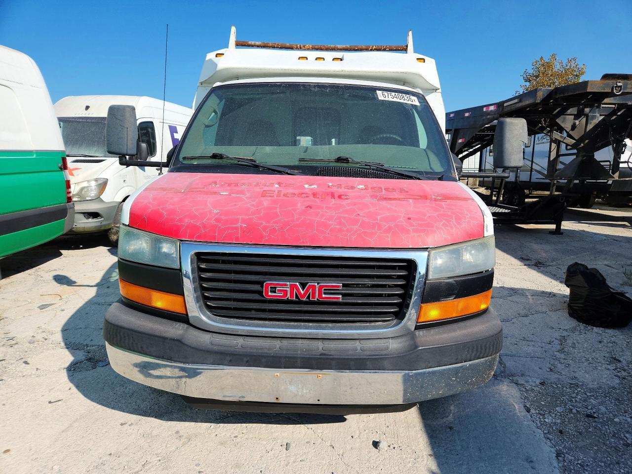 2006 GMC Savana Cutaway G3500