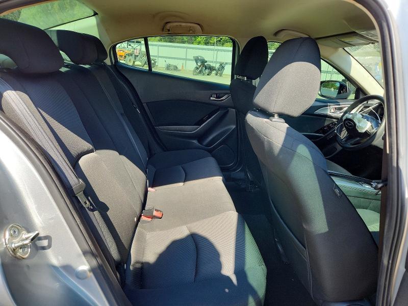 2018 Mazda 3 Sport