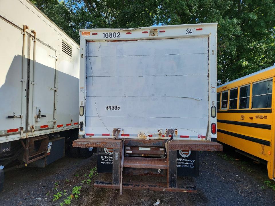 2016 International 4300 box Truck