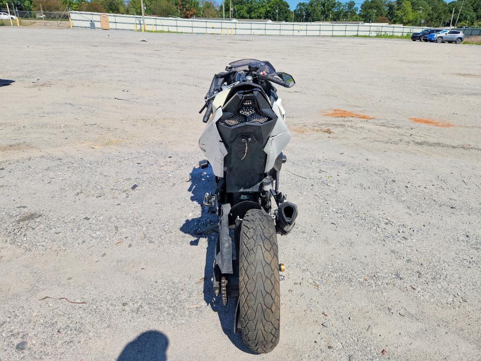 2022 Kawasaki EX400