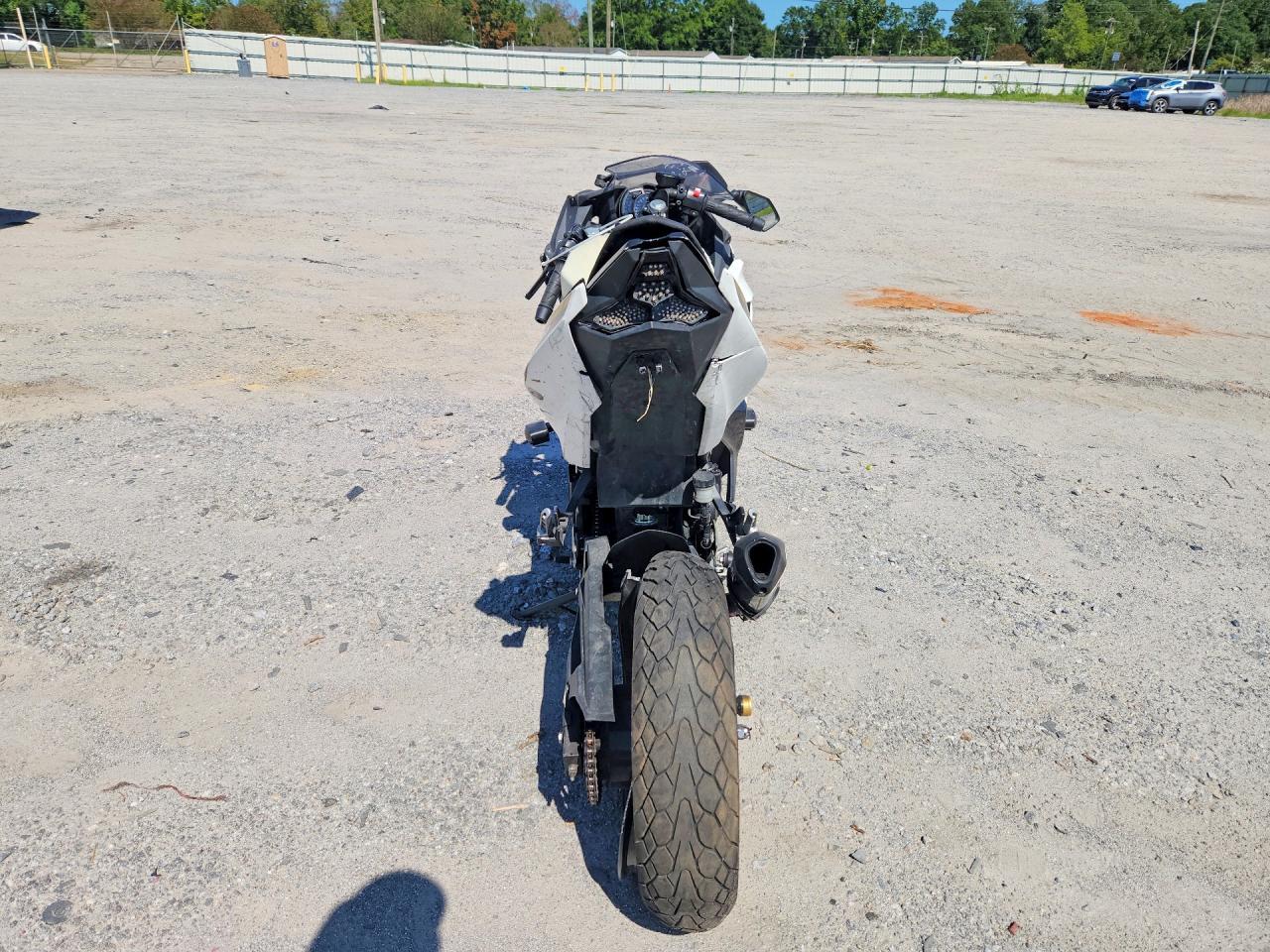 2022 Kawasaki EX400