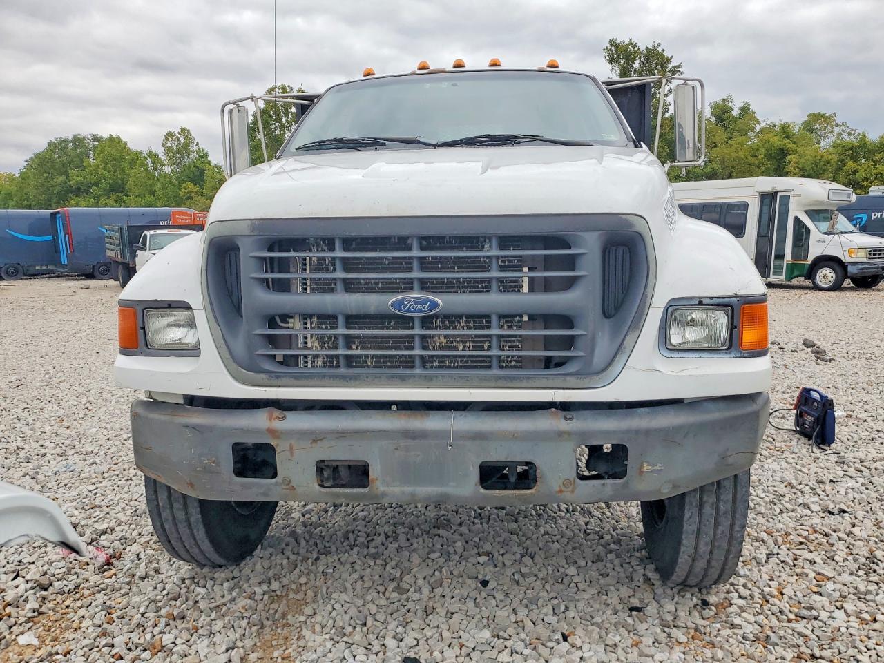 2003 Ford F750 Super Duty
