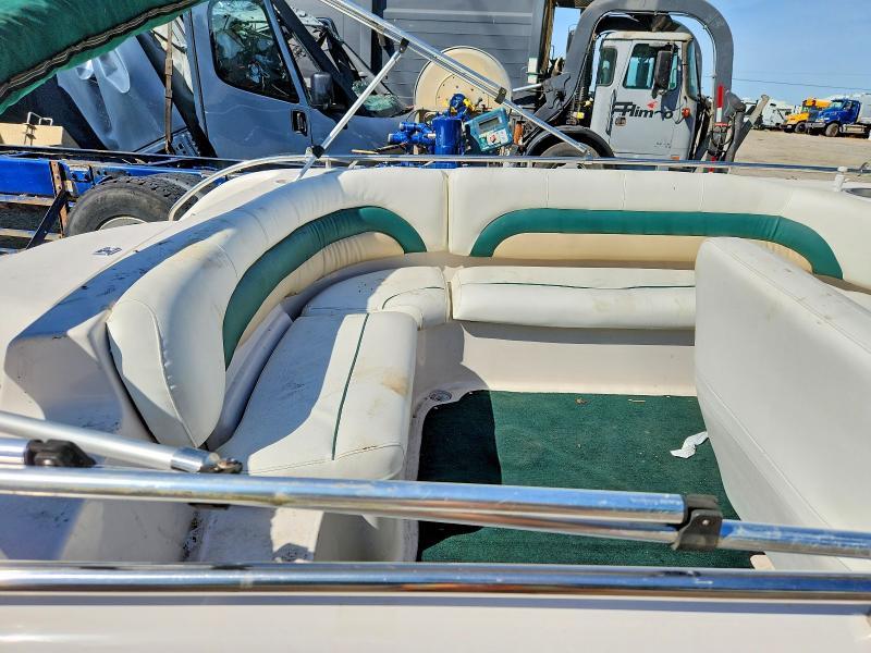 2002 Godfrey Hurricane Boat