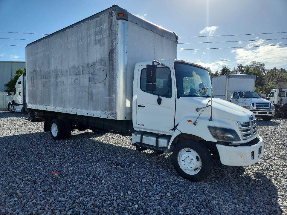 2009 Hino Hino 185 BOX Truck