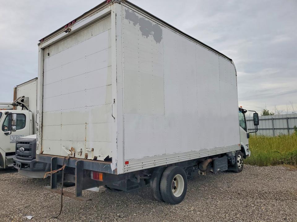 2017 Isuzu NPR HD BOX Truck