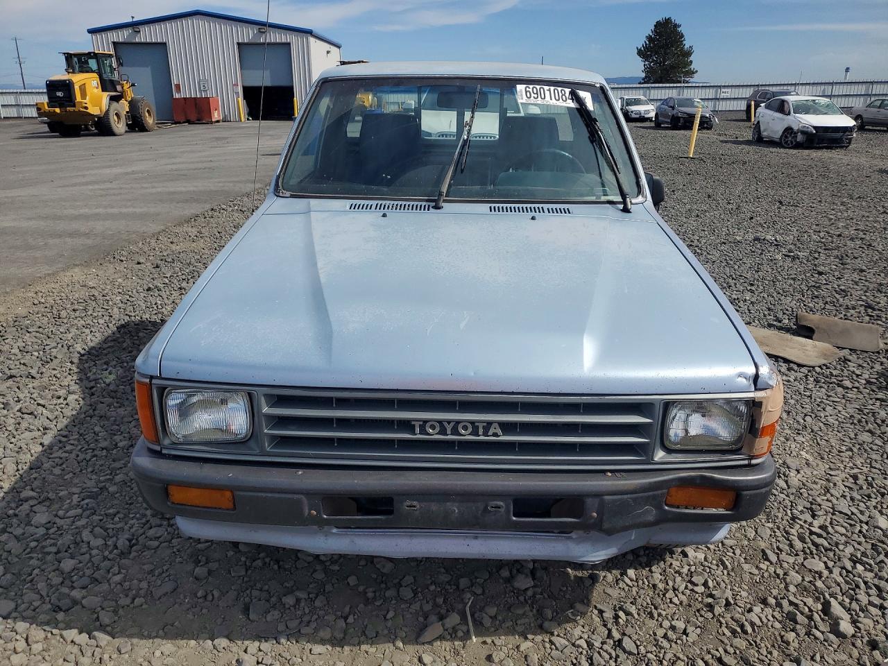 1988 Toyota Pickup 1/2 TON RN50