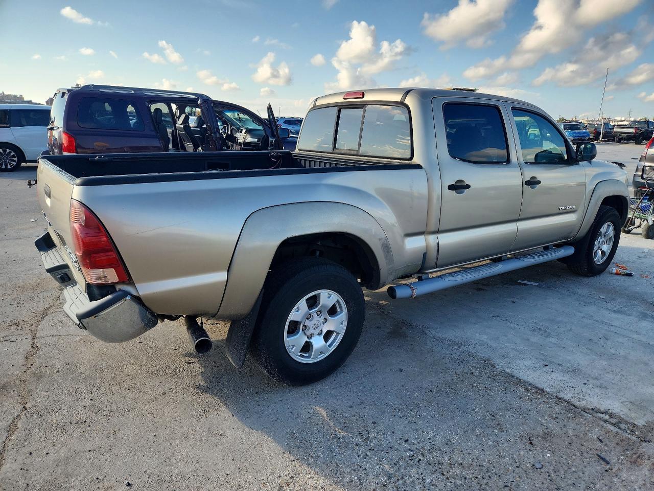 2006 Toyota Tacoma Double Cab Prerunner Long BED