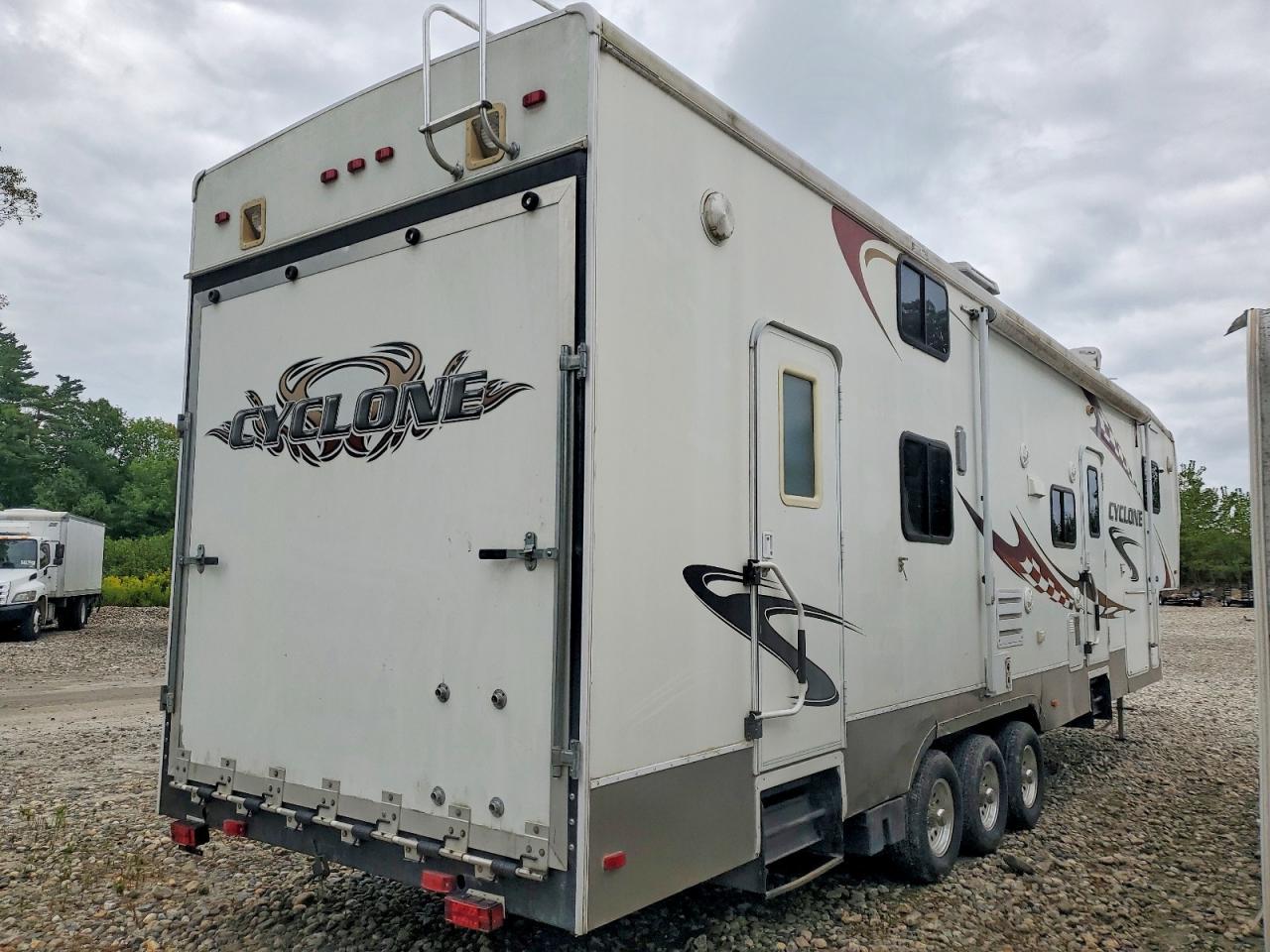 2007 Hrld 2007 Heartland Cyclone Camper