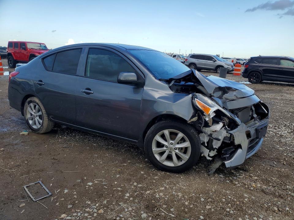 2019 Nissan Versa S Plus