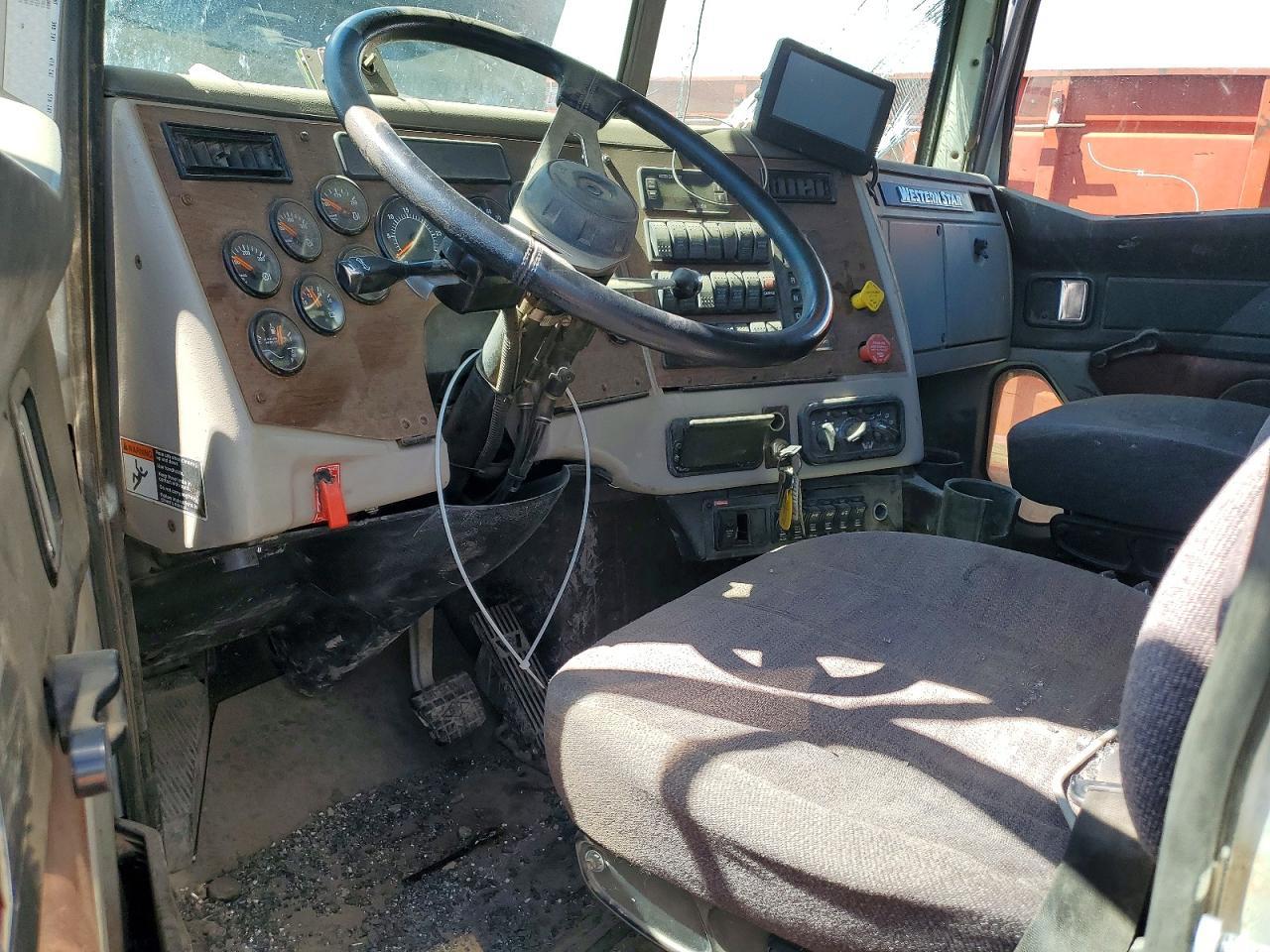 2015 Westenstar 2015 Western Star 4700 Vacuum Excavator
