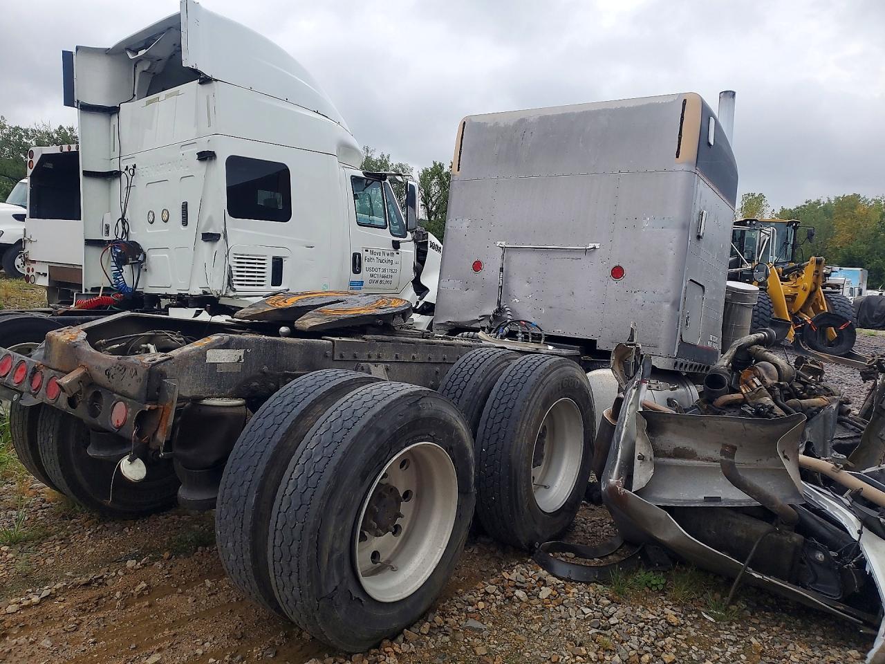1993 Ptrb 1993 Peterbilt 379 Semi Truck