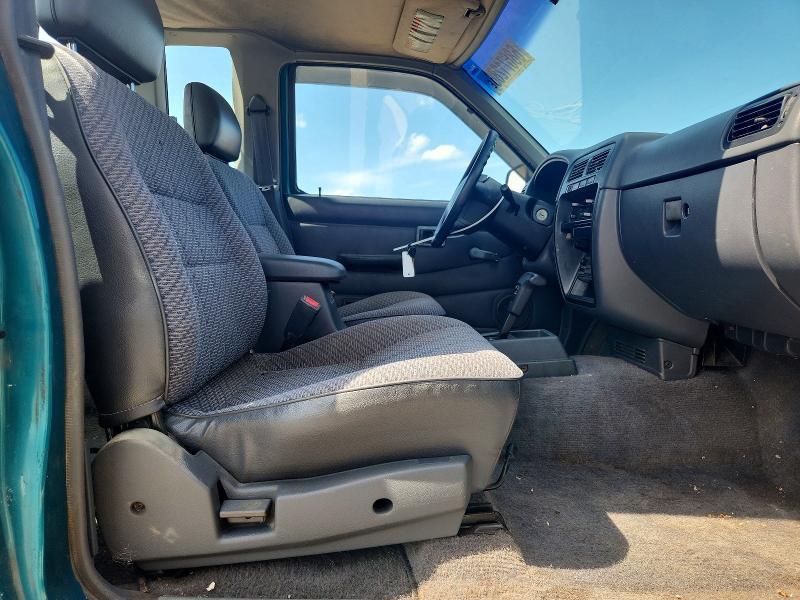 1997 Nissan Truck XE