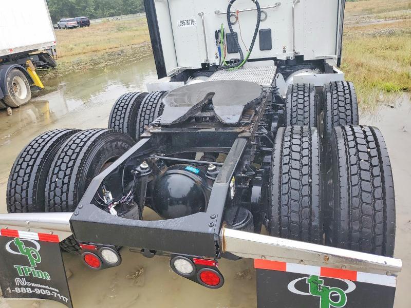 2023 Peterbilt 579