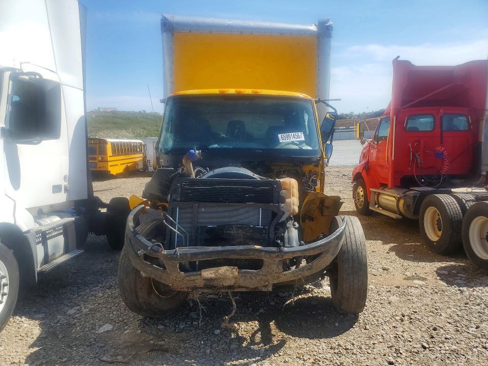 2013 International 4300 BOX Truck