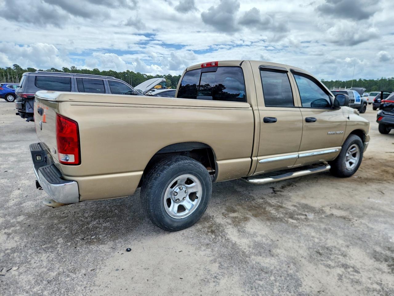 2005 Dodge RAM 1500 ST