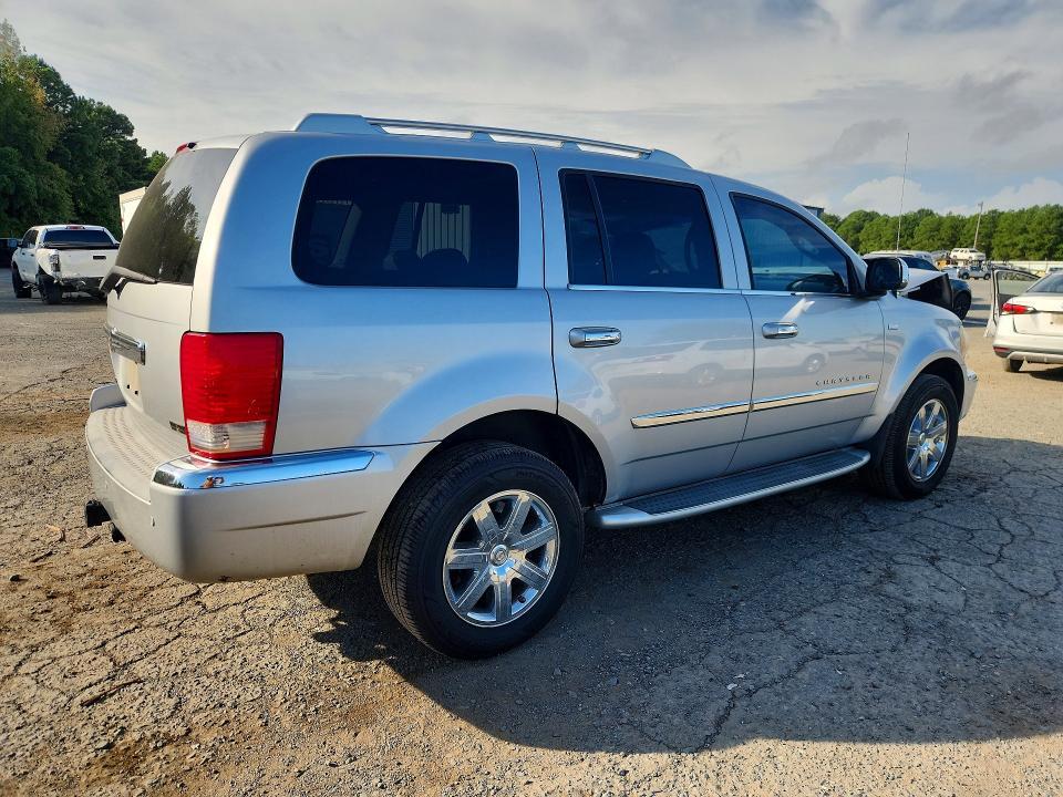 2008 Chrysler Aspen Limited