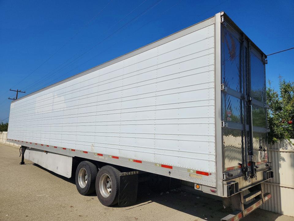 2011 Utility VS2RA Refrigerated Van Trailer
