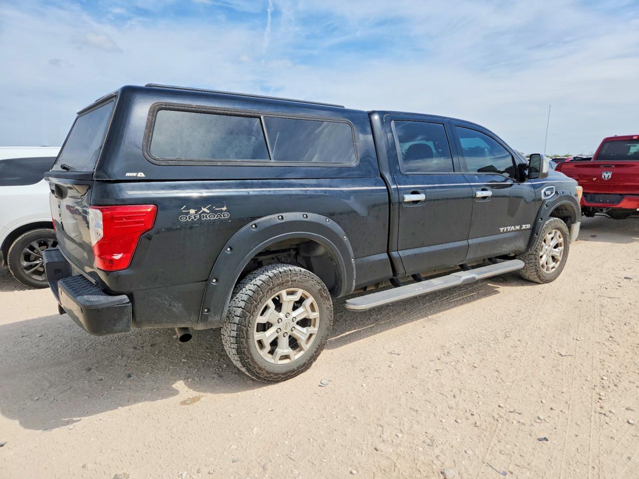 2016 Nissan Titan XD SL