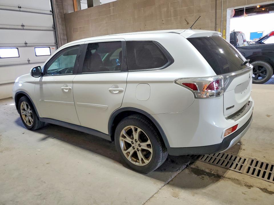 2015 Mitsubishi Outlander SE