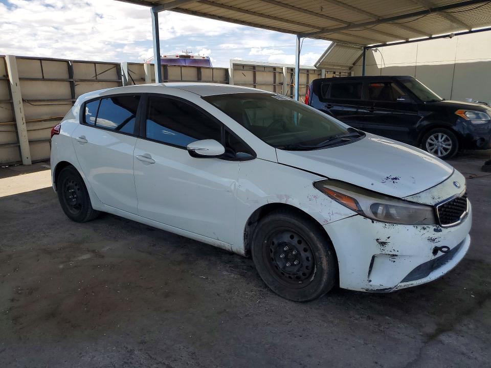 2017 KIA Forte5 lx