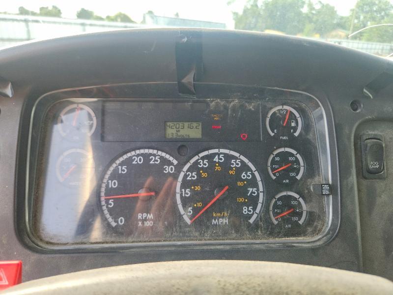 2006 Freightliner Business Class M2 BOX Truck
