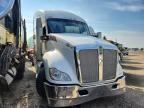 2016 Kenworth T680 Semi Truck