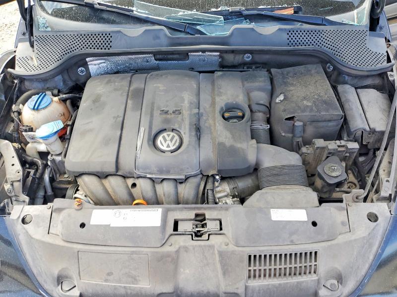 2013 Volkswagen Beetle