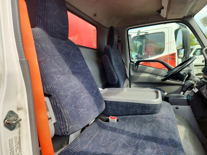 2018 Hino 195 BOX Truck