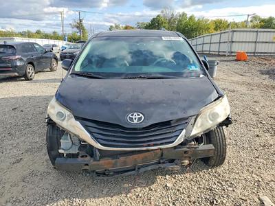 2011 Toyota Sienna LE