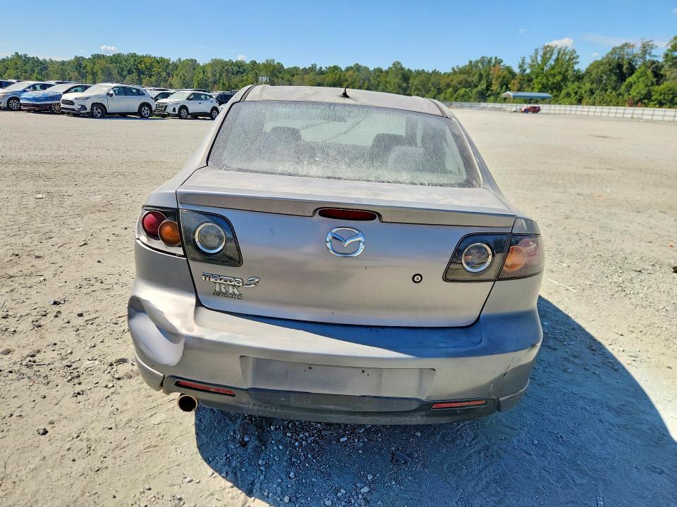 2004 Mazda 3 S