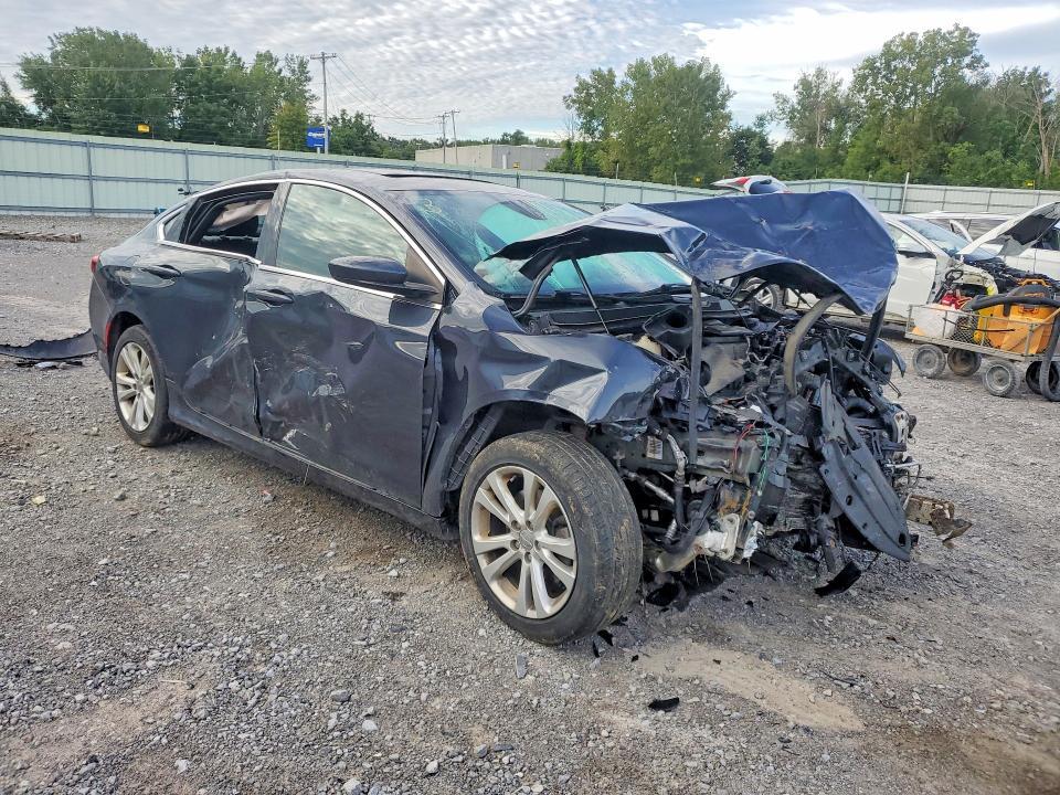 2017 Chrysler 200 Limited