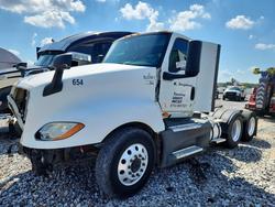 International Vehiculos salvage en venta: 2018 International LT625 Semi Truck