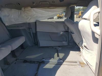 2013 Toyota Sienna LE