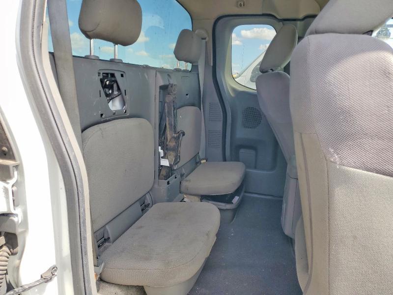 2016 Nissan Frontier S
