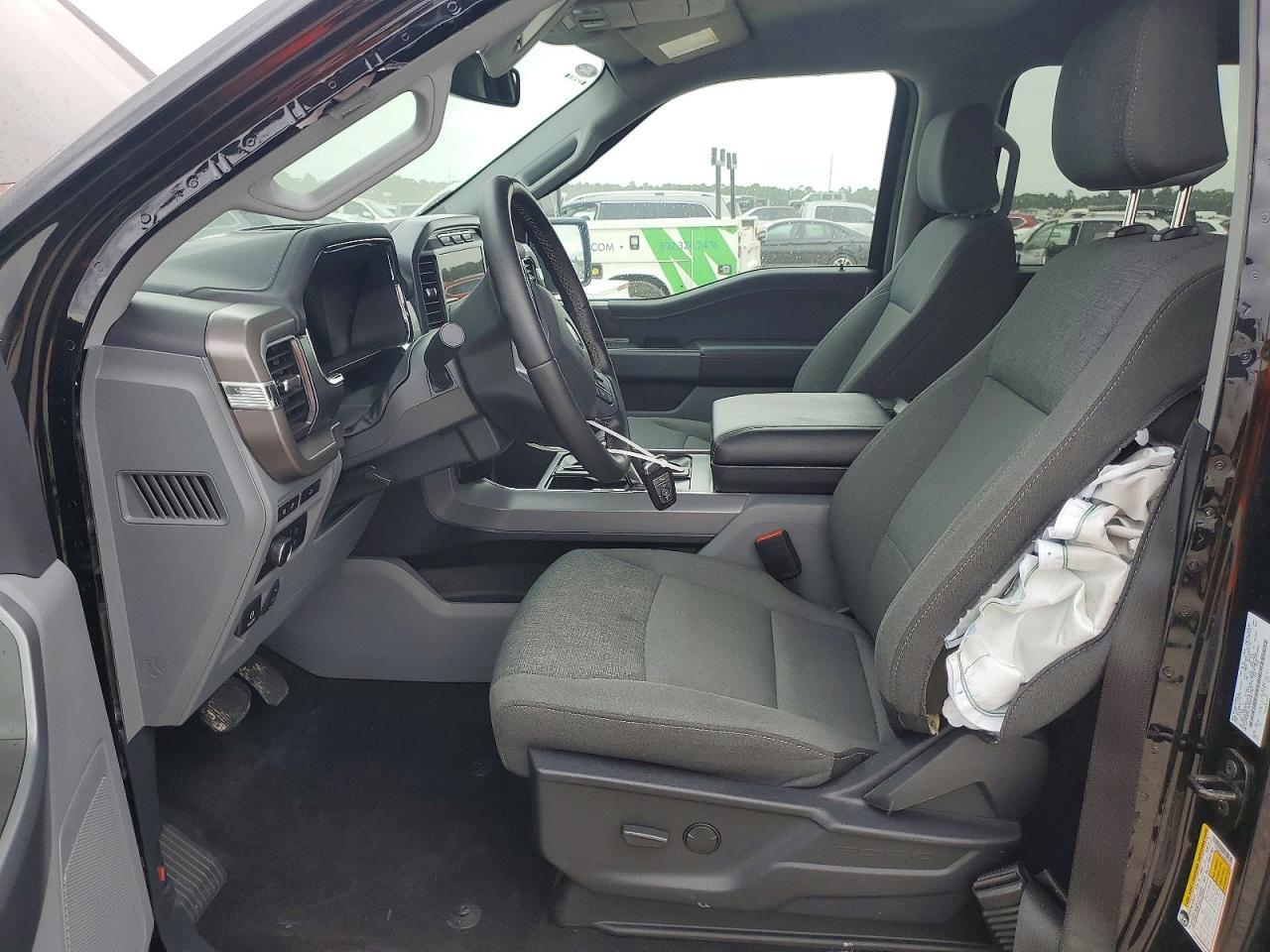 2024 Ford F150 Lightning XLT