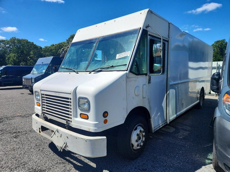 2012 Freightliner MT45 Chassis Delivery Van