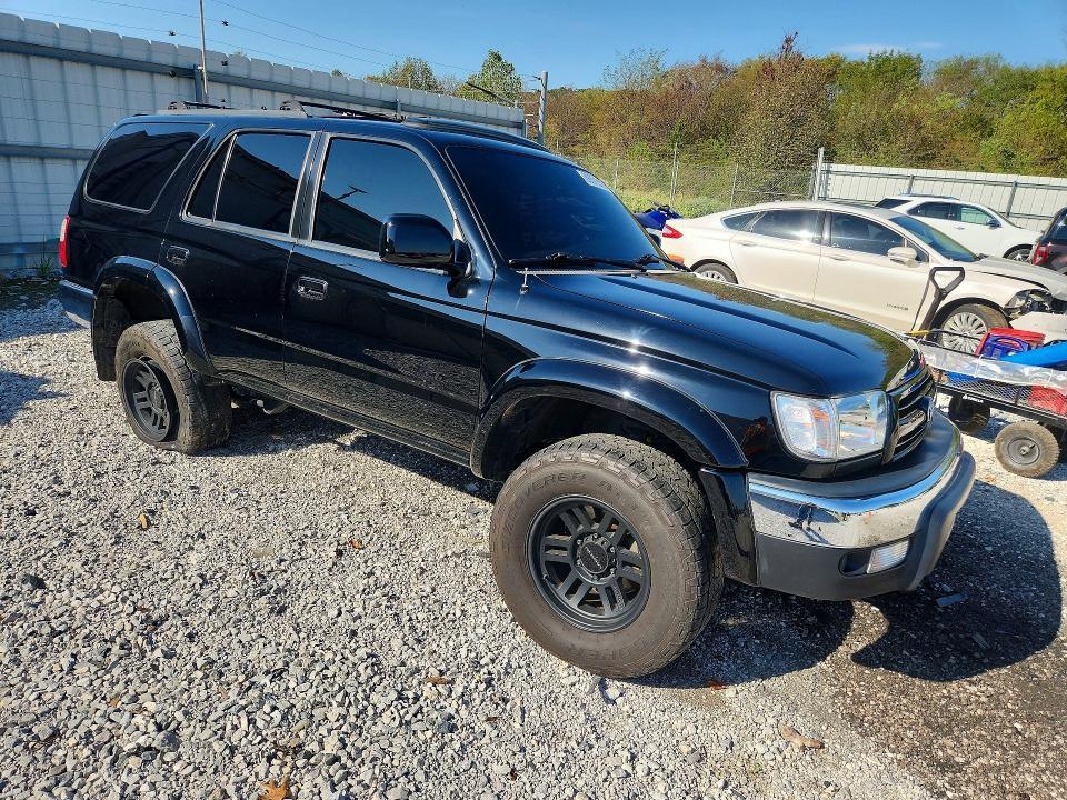 2000 Toyota 4Runner SR5