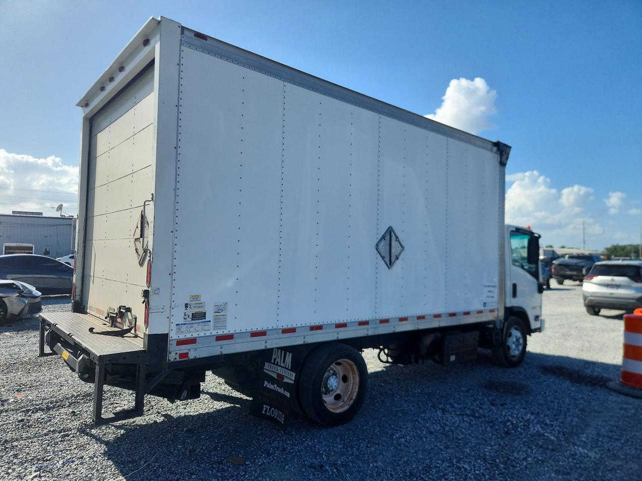 2016 Isuzu NQR BOX Truck