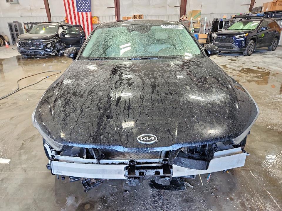 2021 KIA K5 EX
