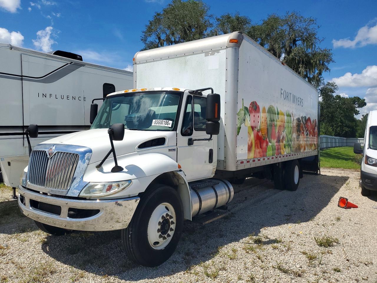 2013 International 4300 BOX Truck
