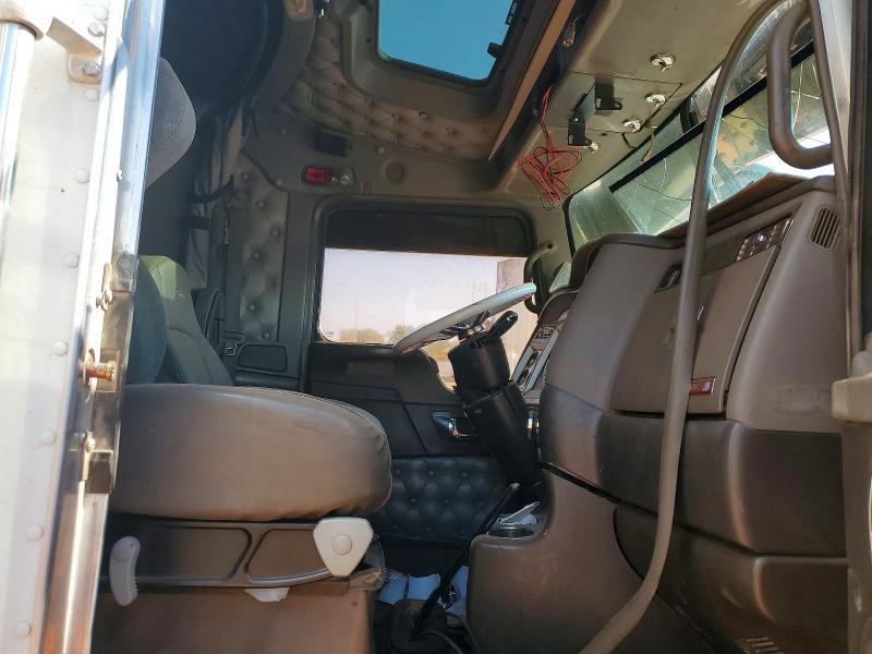 2007 Kenworth W900 Semi Truck