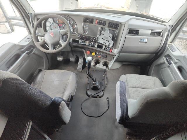 2015 Kenworth Construction T680